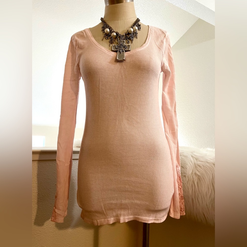 EUC S Pink Lightweight Waffle Knit Thermal with Lace